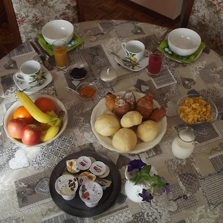 Lucymay Bed & Breakfast *